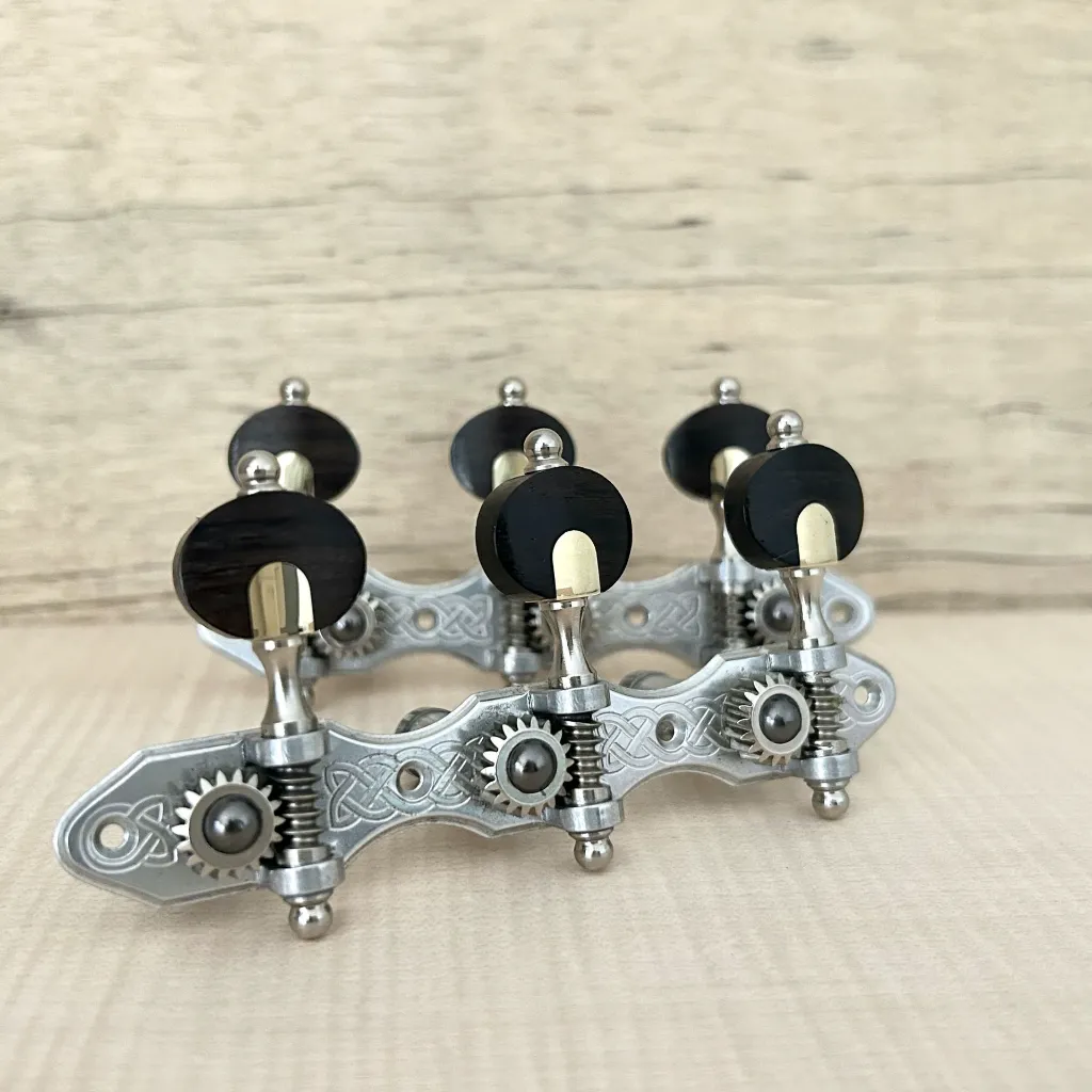 omie___foto_11-09-2025_09_56_24__conv rosewood 2.webp