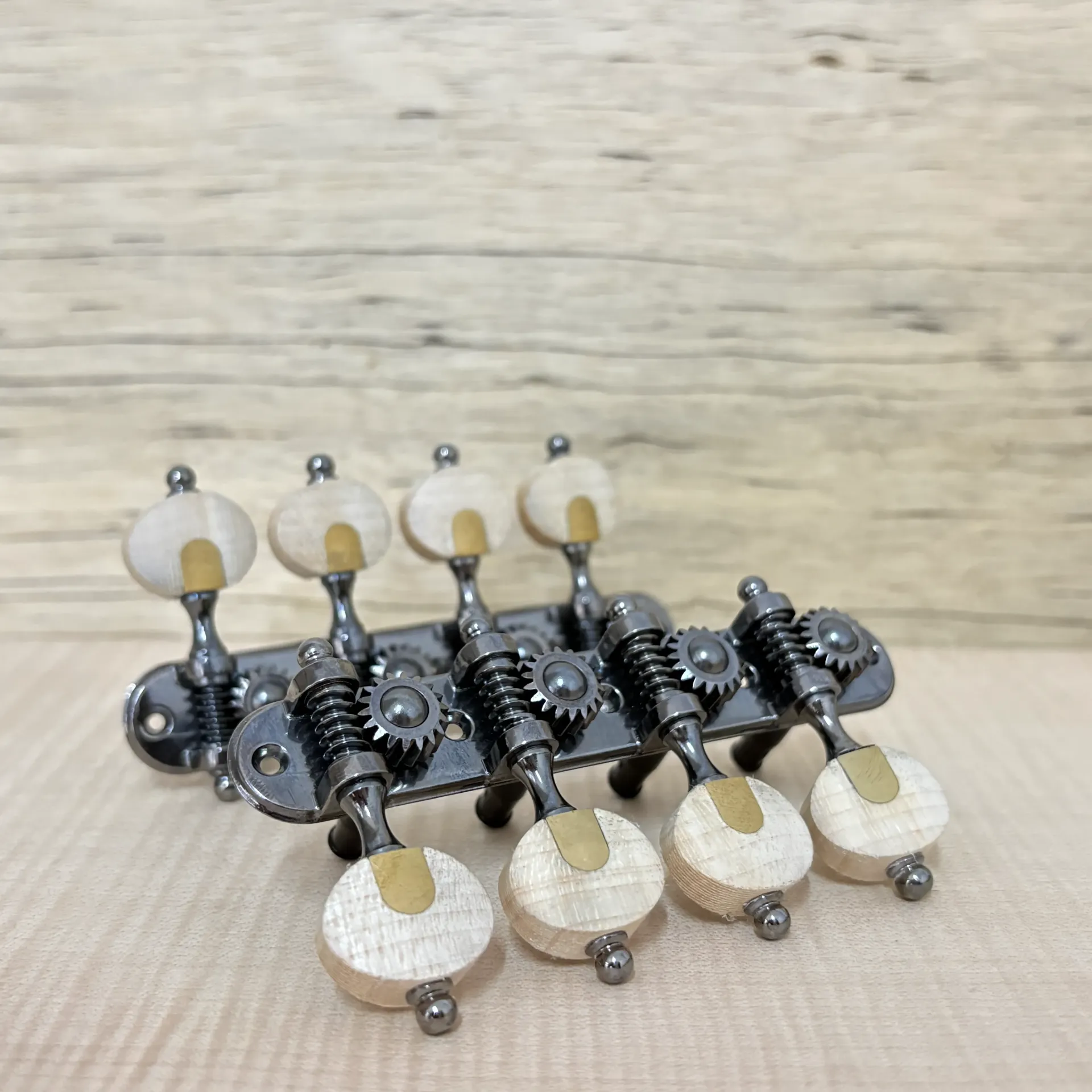 [M08437120206-00] TARRAXA BANDOLIM 8 M 4M2LTG PFKP SEG - Lisa - STA Maple