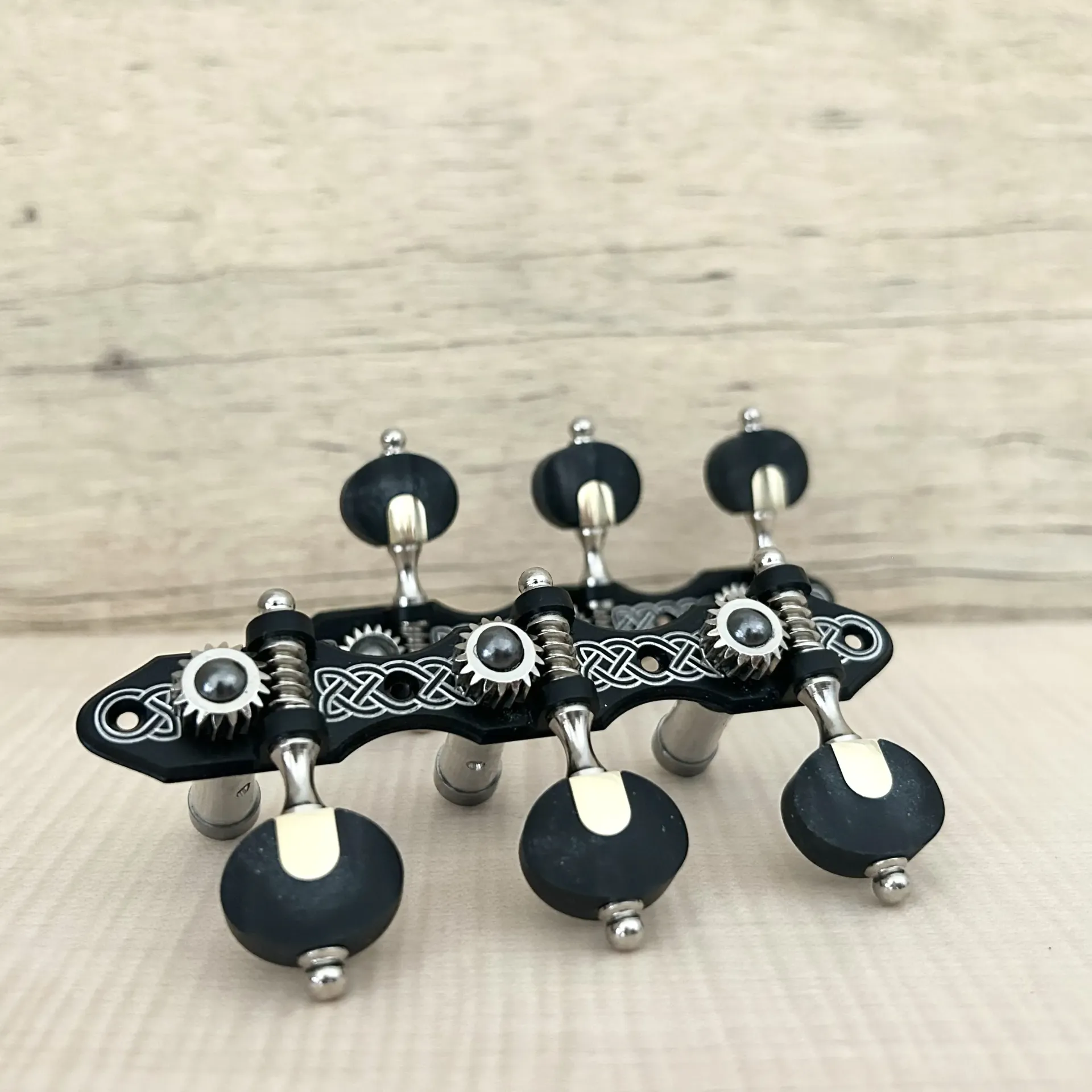 [S0609010117-03] TARRAXA VIOLAO 6 S M3ALP PGB SEN - E03 - STA Resina Pérola Negra