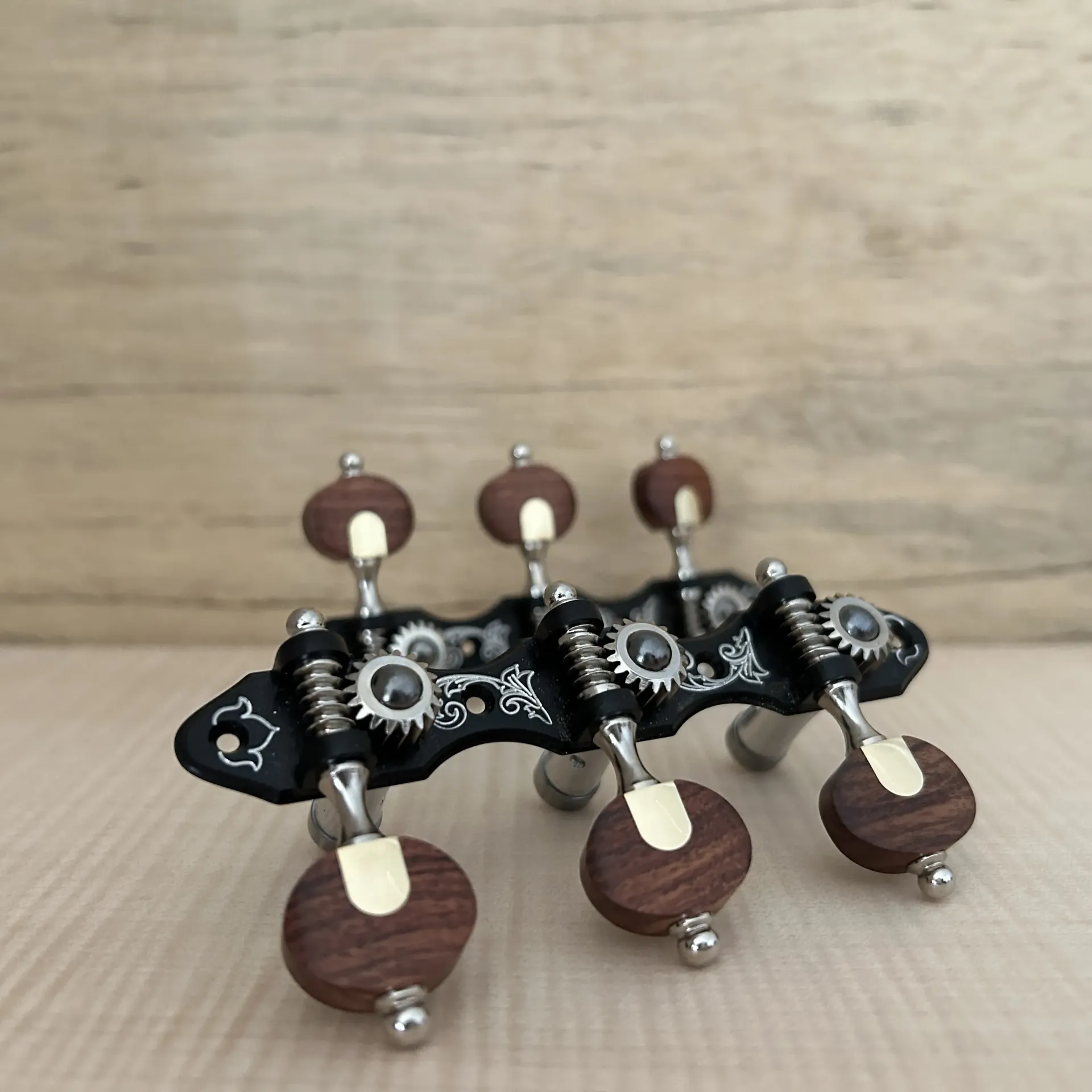 TARRAXA VIOLAO 6 S M3ALP PGB SEN - E02 - STA Rosewood Rajado