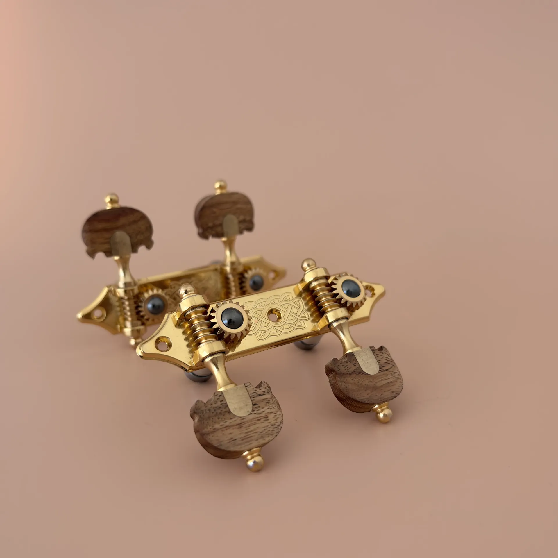 [M0204010345-03] TARRAXA CAVACO M M1LTD PGB SED - E03 - TEN Pau Rainha