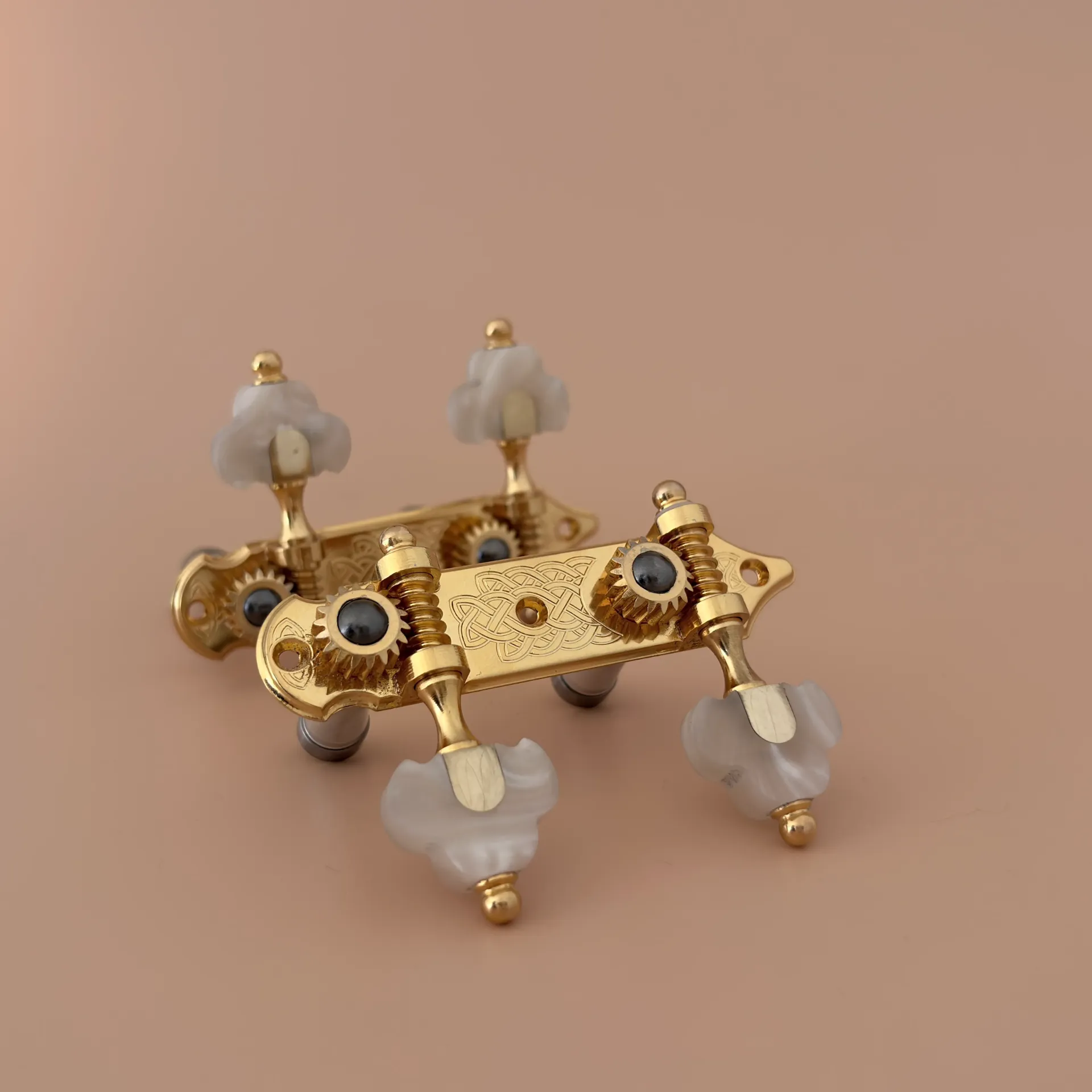 TARRAXA CAVACO M M2LTD PGB SED - E03 - TRE Resina Madrepérola