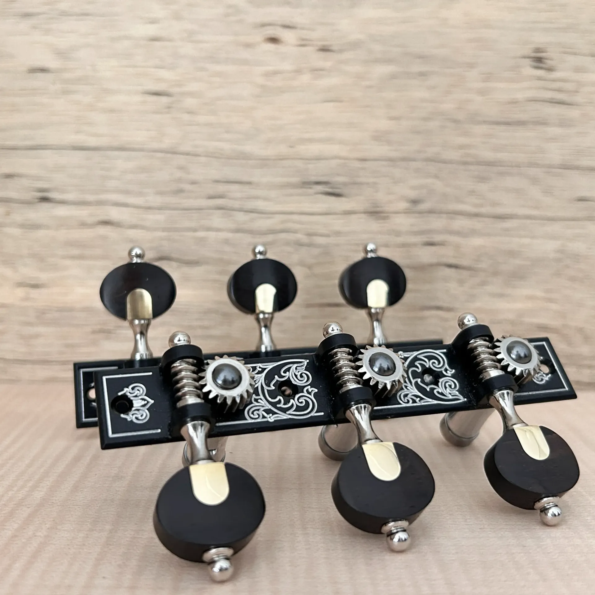 TARRAXA VIOLAO 6 S M6ALP PGB SEN - E32 - STA Rosewood